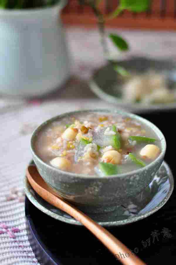 夏季美白 五类食物天然防晒_夏季怎么防晒_哪些食物可以美白-