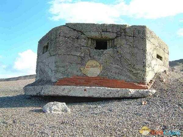 《命令与征服:红色警戒》机枪碉堡背景介绍及详解