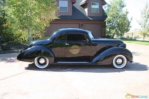 《四海兄弟:最终版》双门轿车车辆评测与原型对比