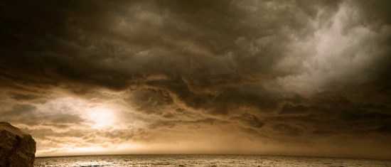 PS照片合成:神秘的Apple