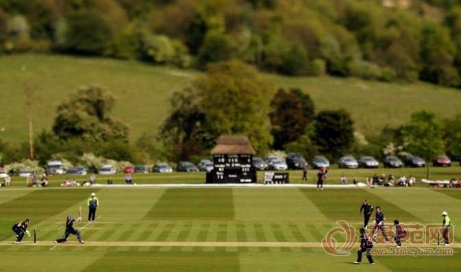 疯狂摄影技术:大个子变小矮人之移轴倾斜摄影