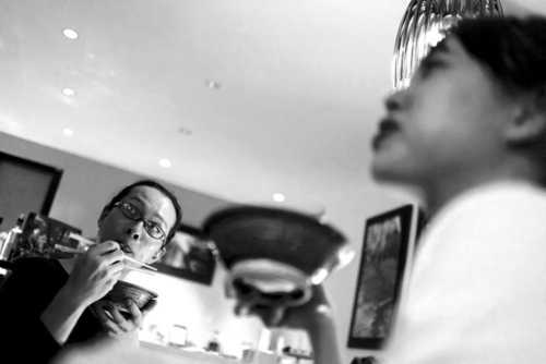 饭前拍照是不是病?吃饭拍照心得分享